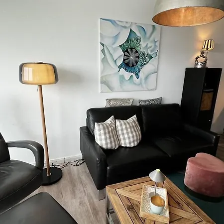 펜션 Holiday Apartment With 2 Bedrooms 쿡스하펜